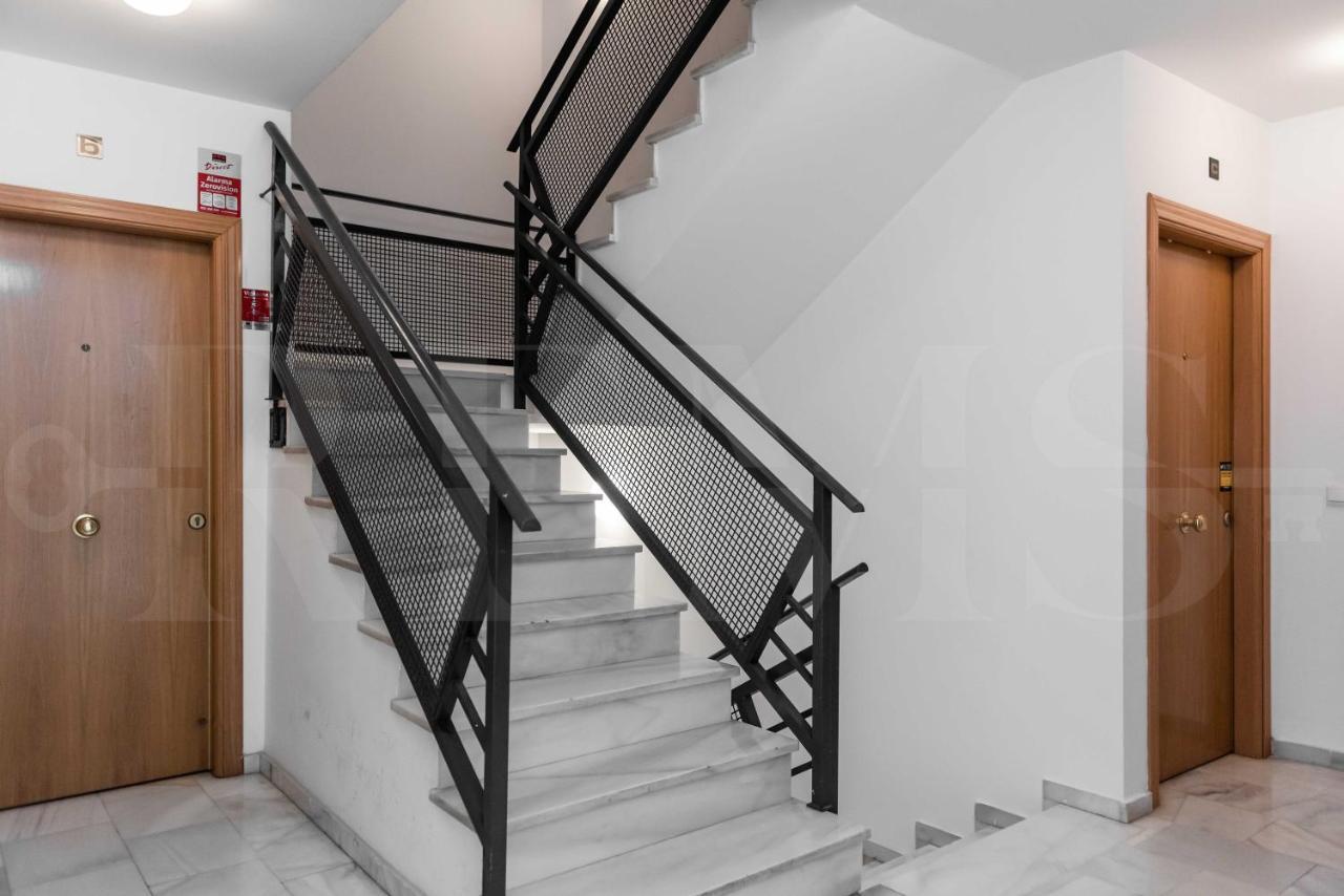 Designed Minimalist Apartment - Malaga Center By Rems Esterno foto